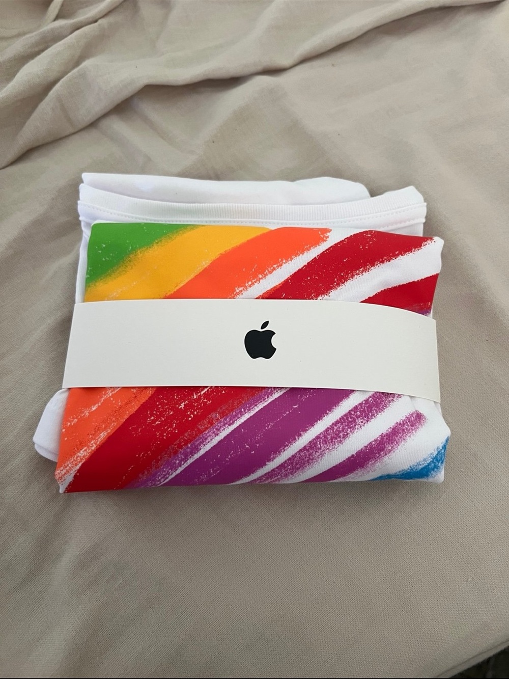 Apple limited edition Tee